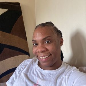 Meet your Posher, Loretta